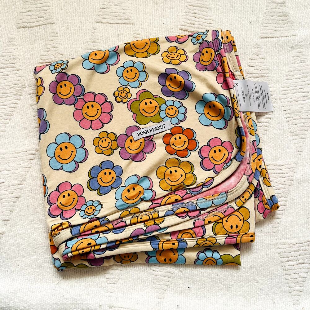 Posh Peanut Flower Power Reversible Patoo Blanket